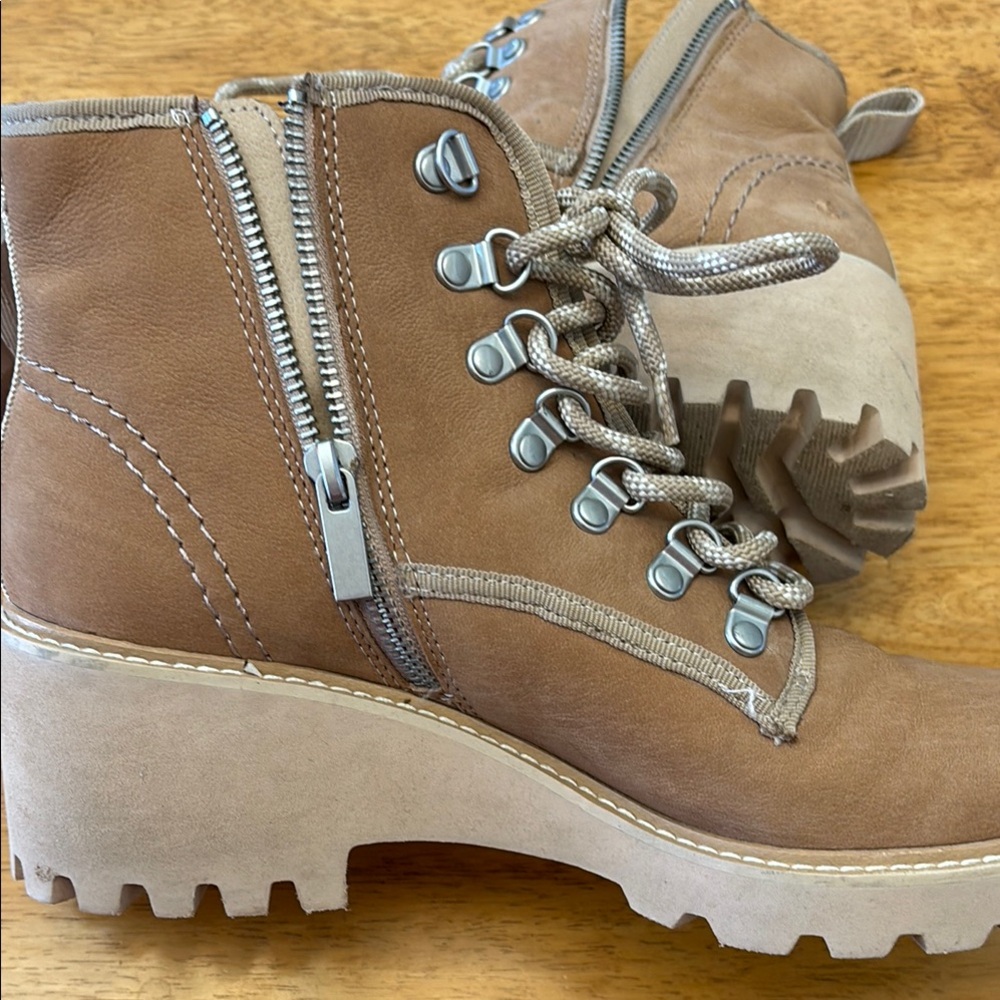 LADIES Tan Leather Boots 9 1/2